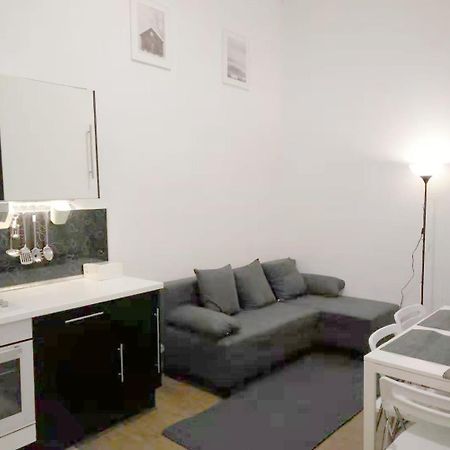 E34 Apartment Budapest Exterior photo
